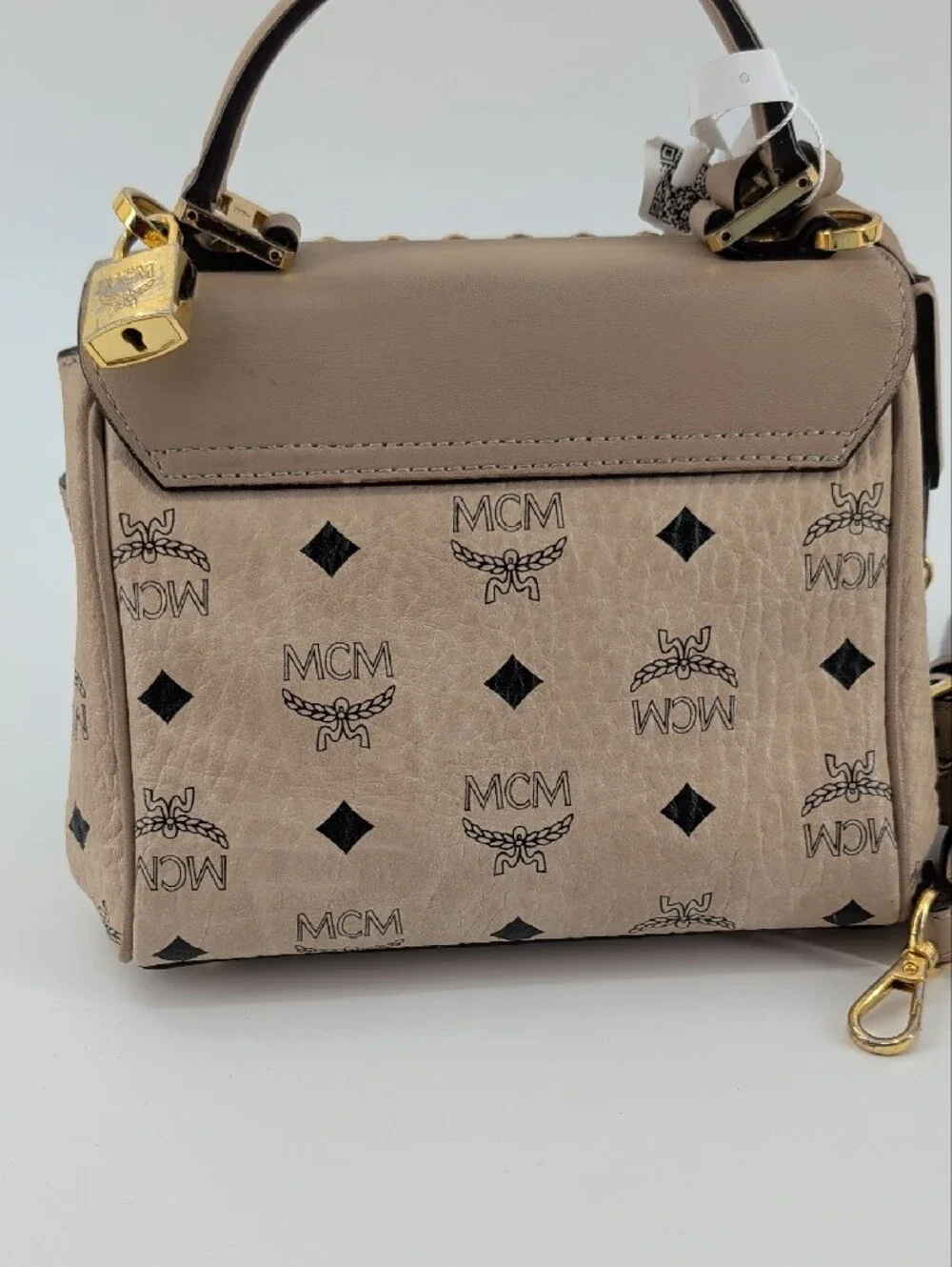 MCM top handle
